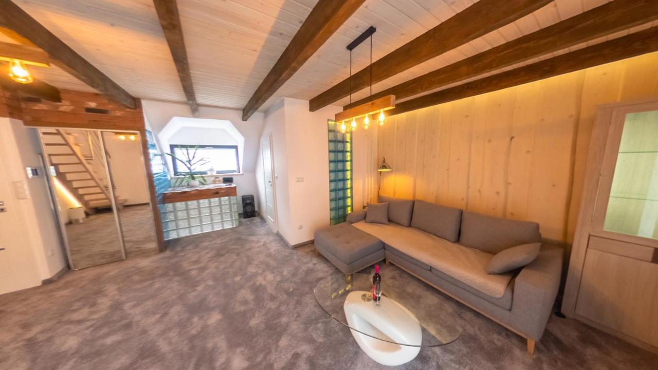 Huzar Apartmán *
